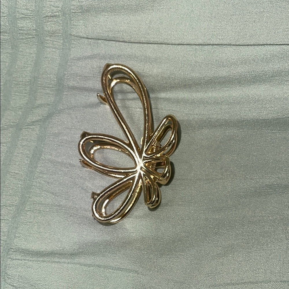 Getaway Floral Hair Claw Clip, Gold